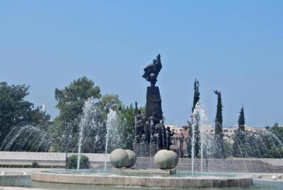 Vlora City Walking Trip