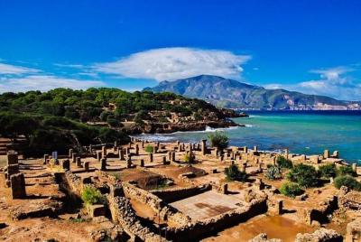 Tipaza and Cherchell Tour by Fancyellow