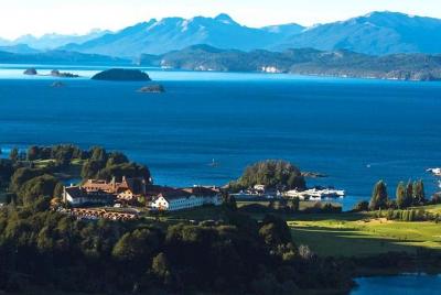 Private 4-Day Bariloche and Lake District Tour in Patagonia Private 4-Day Bariloche and Lake District Tour in Patagonia
