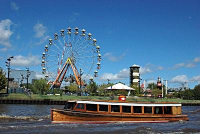 Tigre Tour with Riverfront Lunch