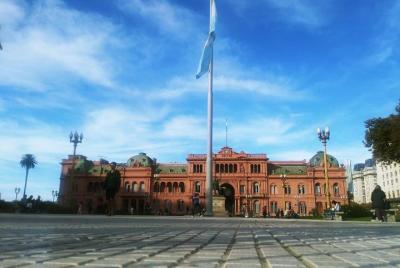 Private guided Walking Tour Plaza de Mayo y Casa Rosada Private guided Walking Tour Plaza de Mayo y Casa Rosada