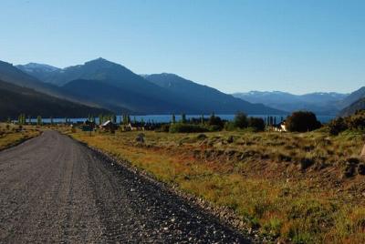 Discovering Neuquén, among millenary pehuenes, lakes and Mapuche communities Discovering Neuquén, among millenary pehuenes, lakes and Mapuche communities