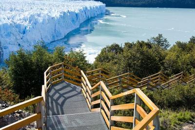 Perito Moreno Glacier Experience on the catwalks Perito Moreno Glacier Experience on the catwalks