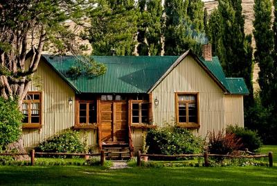 7-Days visiting El Calafate, Chalten and their surrounding exclusive estancias! 7-Days visiting El Calafate, Chalten and their surrounding exclusive estancias!