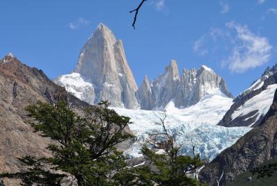 4-Day Hiking Around Fitz Roy and Cerro Torre 4-Day Hiking Around Fitz Roy and Cerro Torre