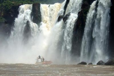 Iguassu Falls Day Tour from Puerto Iguazú with Waterfall Boat Ride
