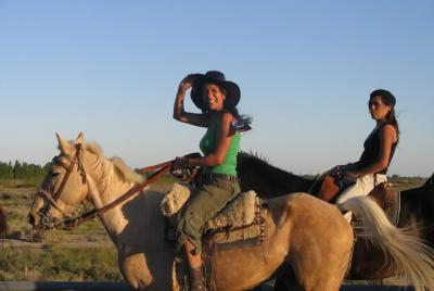 Horseback riding day with picnic lunch Horseback riding day with picnic lunch