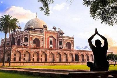Old and New Delhi Highlights: Private Full-Day Tour Old and New Delhi Highlights: Private Full-Day Tour