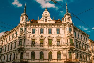 Private Airport Transfer: from Graz to Graz Airport (GRZ) Private Airport Transfer: from Graz to Graz Airport (GRZ)