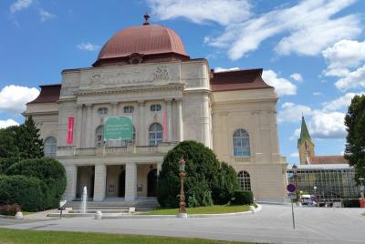 Graz Private Walking Tour with Professional Guide