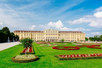 Skip-the-Line Schonbrunn Palace Guided Tour and Vienna Historical Skip-the-Line Schonbrunn Palace Guided Tour and Vienna Historical