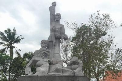 Private Day Trip To Visit MY LAI MASSACRE from Da Nang City or Hoi An City Private Day Trip To Visit MY LAI MASSACRE from Da Nang City or Hoi An City