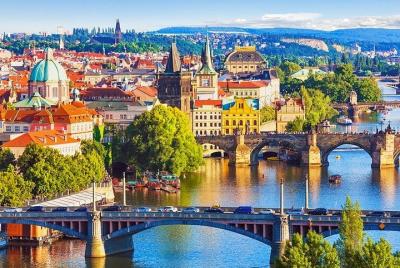 Vienna Airport Transfers : Vienna City to Vienna Airport VIE in L Vienna Airport Transfers : Vienna City to Vienna Airport VIE in L