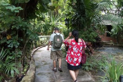 Dilly Dally Walking Tour of Nassau Dilly Dally Walking Tour of Nassau