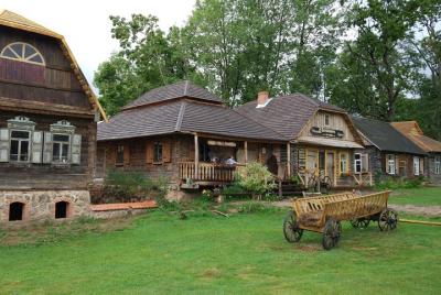 Park-Museum of Interactive History Sula - Sightseeing tour from M Park-Museum of Interactive History Sula - Sightseeing tour from M