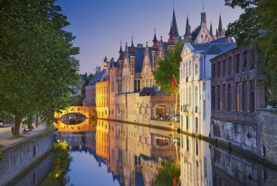 Round-Trip Shuttle Service and Excursion from Zeebrugge to Bruges Round-Trip Shuttle Service and Excursion from Zeebrugge to Bruges