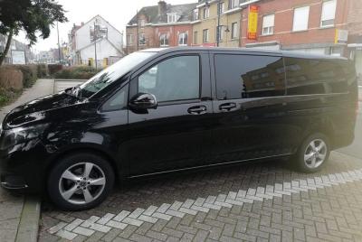 Luxury Minivan from Brussels airport to the city of Brussels