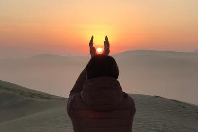 Sunrise Desert Safari with Sandboarding,Tea and Coffee Sunrise Desert Safari with Sandboarding,Tea and Coffee