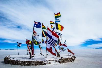Uyuni Salt Lake Tour 1 day / Incahuasi Island / Train Cemetery Uyuni Salt Lake Tour 1 day / Incahuasi Island / Train Cemetery