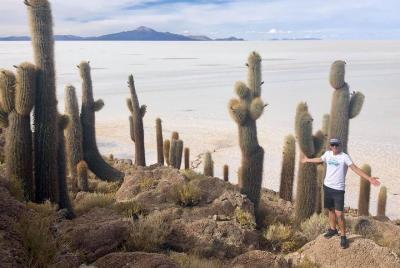 Salar De Uyuni 2 Days 1 Night. Spanish Driver/Guide. Volcan Tunup