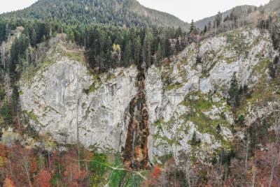 Skakavac Waterfall Hiking Adventure - Day Tour Skakavac Waterfall Hiking Adventure - Day Tour