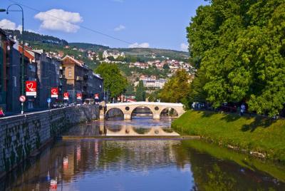 Sarajevo Talkie-Walkie Tour Sarajevo Talkie-Walkie Tour