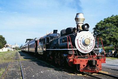 Private Transfer to Maria Fumaça Railway Station and Italian Epic