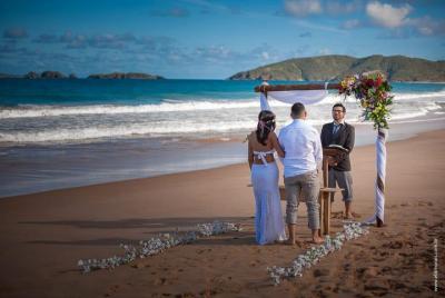 Symbolic Wedding, Renovation of Votes and Beach Wedding. Buzios - Brazil