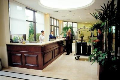 Arrival Private Transfer Guarulhos Airport GRU to São Paulo City 