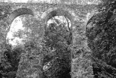 Historic and Natural Walking Tour with Natural Pool and Beaches t