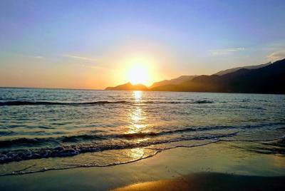 Hike the Pirates Route + Lopes Mendes Sunset