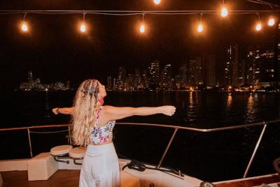 Dinner cruise on Cartagena Dinner cruise on Cartagena's bay with Sibarita Master