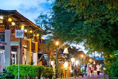 Praia do Forte with Guarajuba Tour by Salvador Receptive