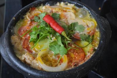 Hands-On Cooking Lesson with a Professional: Cook in a Local Home