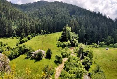 Authentic Traditions and Contemporary Science in the Rhodope Moun Authentic Traditions and Contemporary Science in the Rhodope Moun