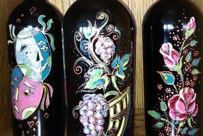 Private 2-Hour Workshop of Bottles or Clocks Painting Private 2-Hour Workshop of Bottles or Clocks Painting