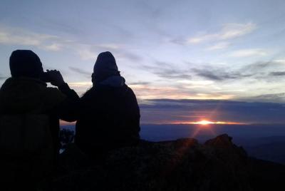 Winter Sunset Hike Tour