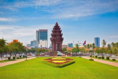 Full-Day Phnom Penh City Tour with S21 and Killing Field and the  Full-Day Phnom Penh City Tour with S21 and Killing Field and the