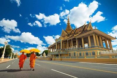 A Day Tour in Capital Phnom Penh City