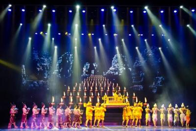 Smile of Angkor Show with Roundtrip Transfer