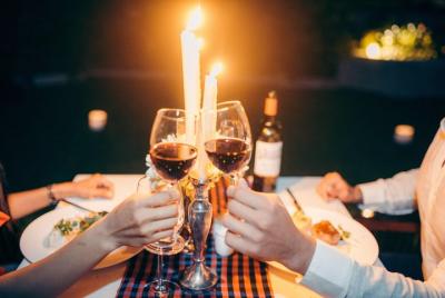 Celebrate Romantic Dinner with Your Love One Celebrate Romantic Dinner with Your Love One