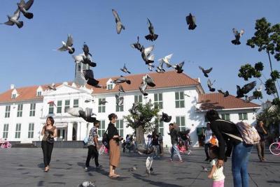 Jakarta Tour With Guide include Lunch Jakarta Tour With Guide include Lunch