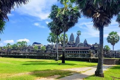 2-Day Temples with Sunrise Small Group Tour of Siem Reap