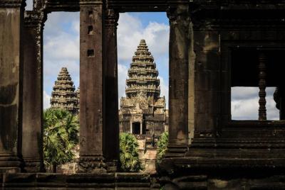 Chinese Guided Angkor Day Tour (by Join-In MiniBus)