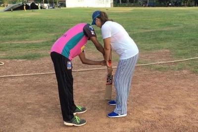 A Game of Sri Lankan Cricket