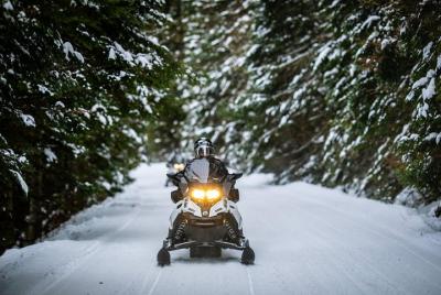 Mont-Tremblant Guided Snowmobile Tours Mont-Tremblant Guided Snowmobile Tours