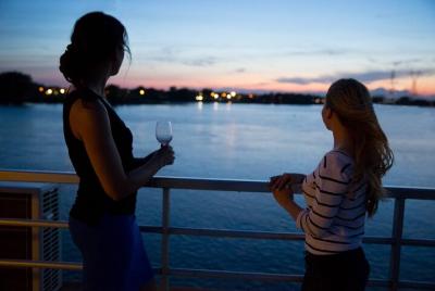 Montreal evening cruise Montreal evening cruise