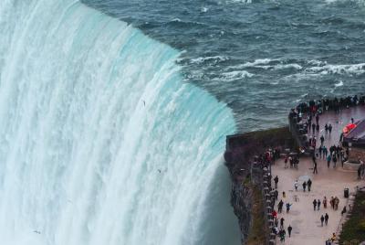 Private Airport Transfer: from Toronto Pearson Airport (YYZ) to Niagara Falls Private Airport Transfer: from Toronto Pearson Airport (YYZ) to Niagara Falls