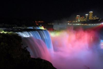 Niagara Falls Scavenger Hunt: Hunt Along Niagara Falls Niagara Falls Scavenger Hunt: Hunt Along Niagara Falls
