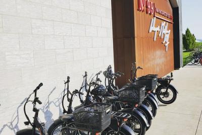 E-Bike Rental Tour and Explore in Niagara-on-the-Lake  E-Bike Rental Tour and Explore in Niagara-on-the-Lake